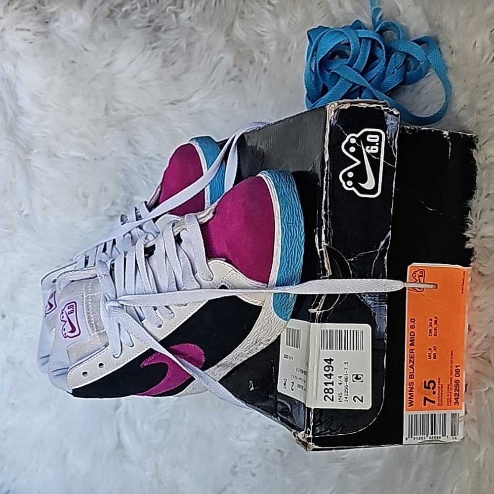 Nike Blazer Mid 6.0 | Women's | Black/rave Pink/sky Blue/white | Pre-Owned